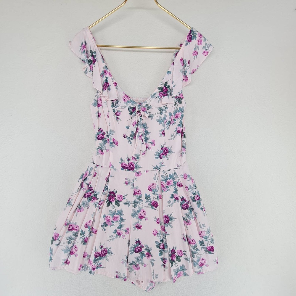 Abercrombie & Fitch Light Pink Floral Tie Wrap Short Romper Size 5T